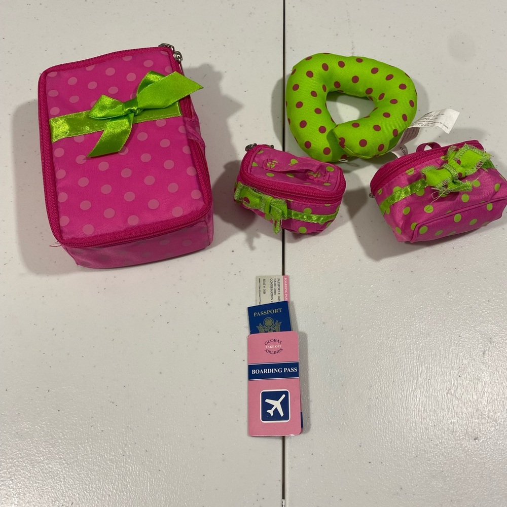 - American Girl Doll/our Generation Pink And Green Polkadot, Travel Luggag…